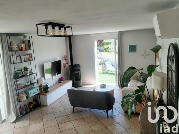 Maison 6 pièces de 150 m² à Entraigues-sur-la-Sorgue (84320)