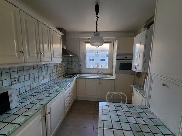 NOUVEAU TRES BEAU 2 PIECES Fontenay Le Fleury 2 pièce(s) 52 m2