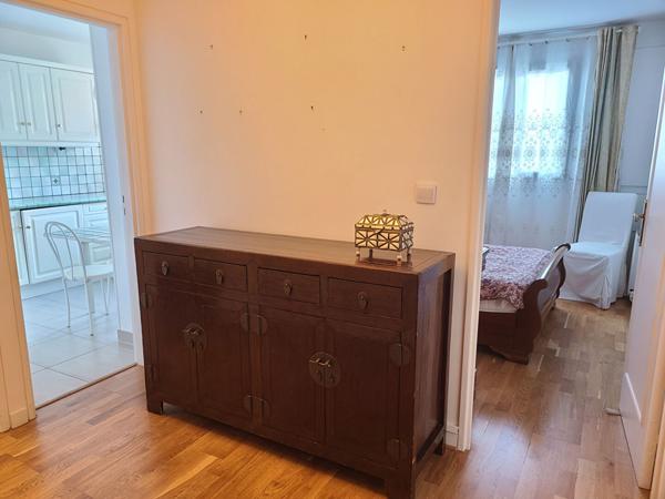 NOUVEAU TRES BEAU 2 PIECES Fontenay Le Fleury 2 pièce(s) 52 m2