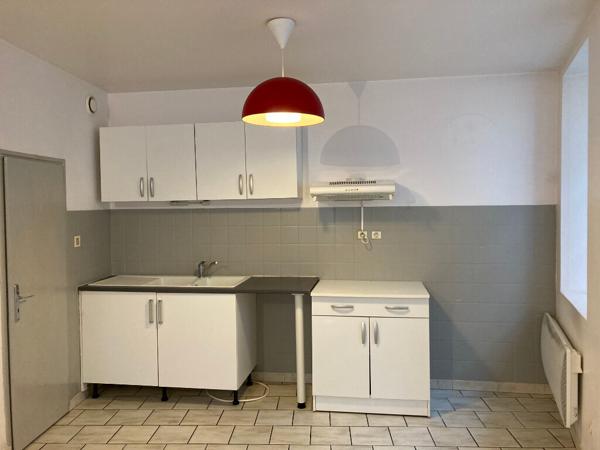 Maison FONTENAY LE COMTE - 4 pièce(s) - 82.86 m2