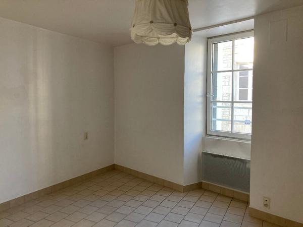 Maison FONTENAY LE COMTE - 4 pièce(s) - 82.86 m2