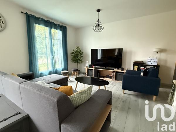 Maison traditionnelle 4 pièces de 77 m² à Jonzac (17500)