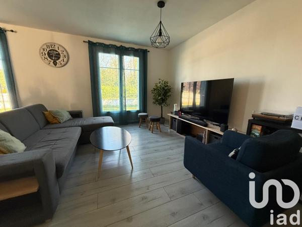 Maison traditionnelle 4 pièces de 77 m² à Jonzac (17500)