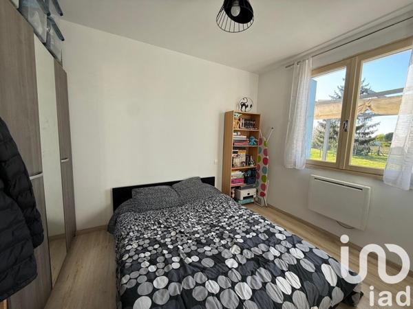 Maison traditionnelle 4 pièces de 77 m² à Jonzac (17500)