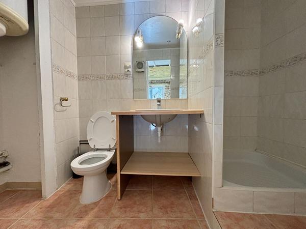 PELISSANNE - Centre Village - APPARTEMENT T2 28.96m²