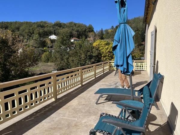 Maison à vendre |  Lalinde |  7 pièces | 214 m²