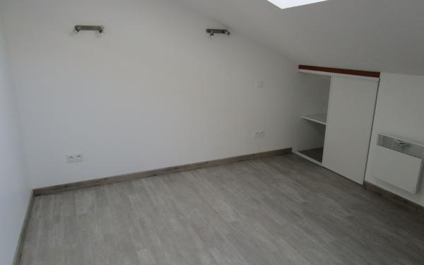 Appartement à louer    2 pièces •  Plaisance