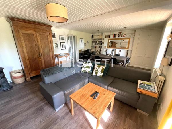 Ferme en pierre rénovée 5 pièces 122m²