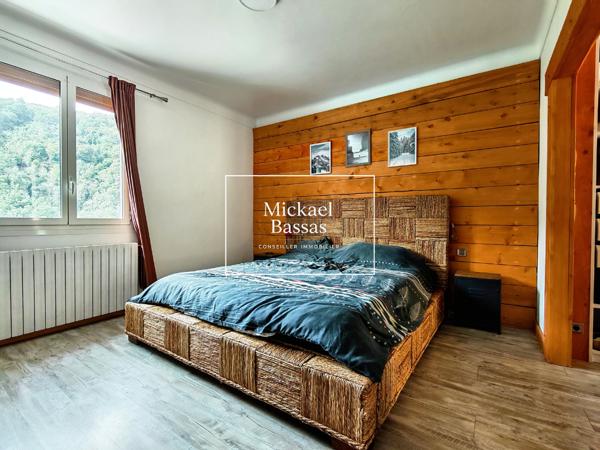 Maison
         5 pièces
        - 155 m² Exclusivité 149 000 € *