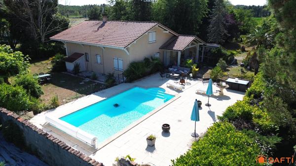 Villa landaise avec piscine à Léon.