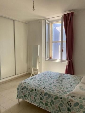 MEYRANNES (30) , Immeuble de rapport de 264 m² (4 lots) , Excellent DPE (C/A) ? Compteurs individuels