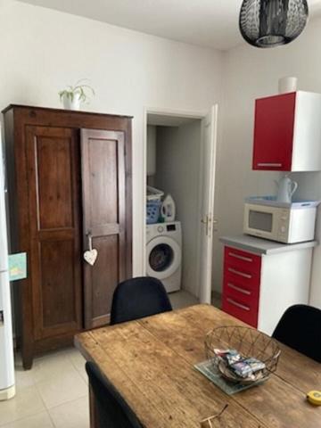 MEYRANNES (30) , Immeuble de rapport de 264 m² (4 lots) , Excellent DPE (C/A) ? Compteurs individuels