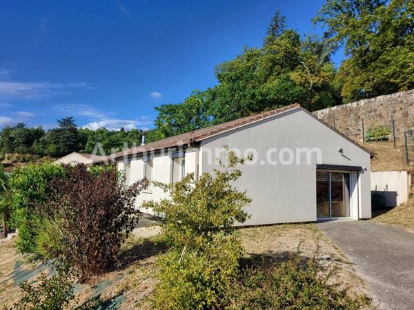 Vente                                                      Maison
                        
                     6 pièces                      119 m2                     à Annonay