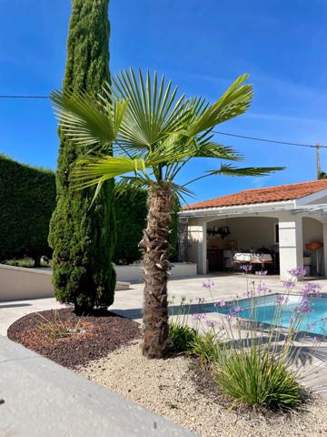 Élégante maison familiale avec piscine au sein d’une magnifique parcelle !