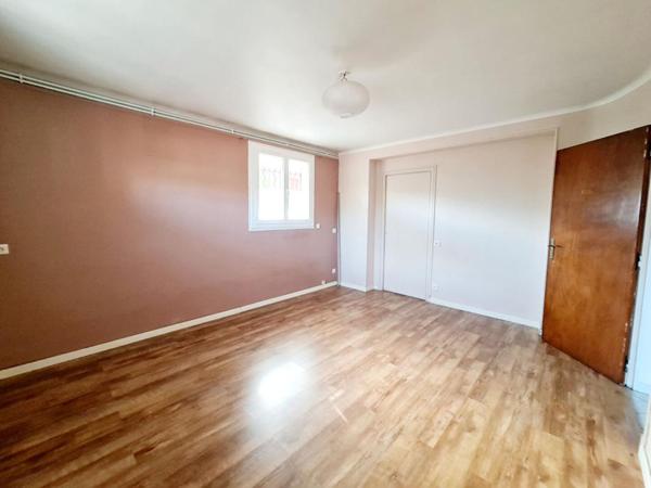 ALES - MAISON FAMILIALE OU POTENTIEL LOCATIF