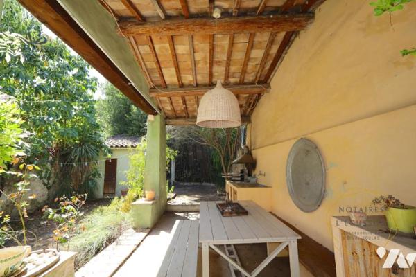 Charmante maison de ville avec jardin et dépendance à BOUTONNET