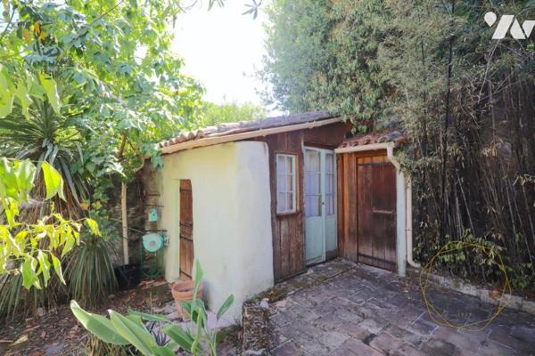 Charmante maison de ville avec jardin et dépendance à BOUTONNET