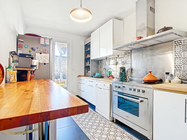 Superbe appartement 3 pièces 76 m2 à vendre à La Blancarde, 13004 Marseille
