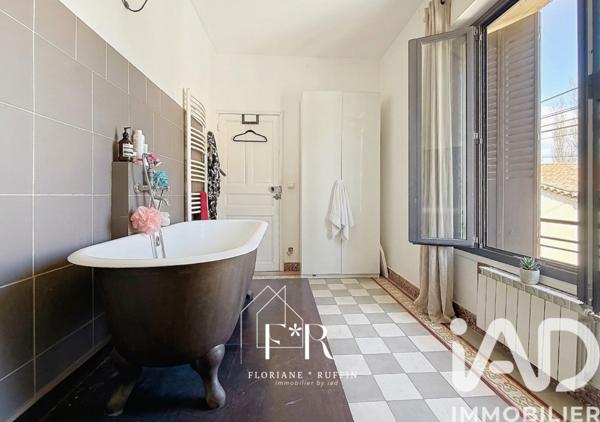 Maison à vendre 5 pièces 207 m² Mazan