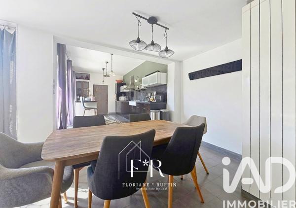 Maison à vendre 5 pièces 207 m² Mazan