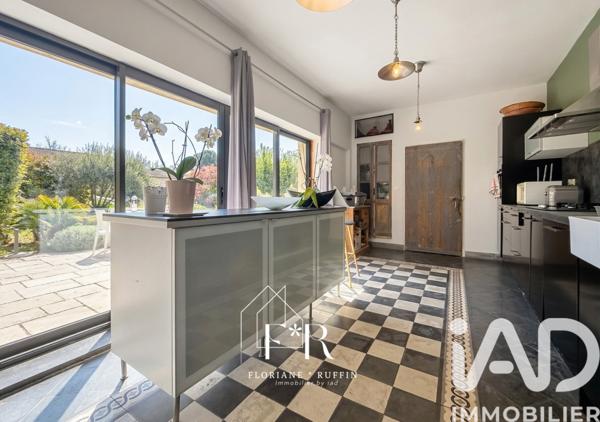 Maison à vendre 5 pièces 207 m² Mazan