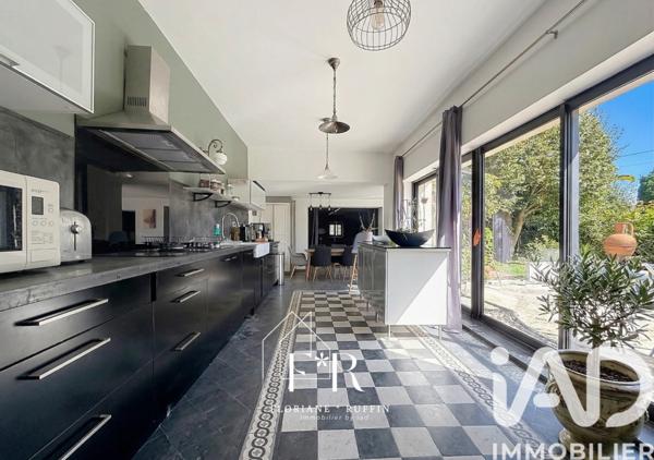 Maison à vendre 5 pièces 207 m² Mazan