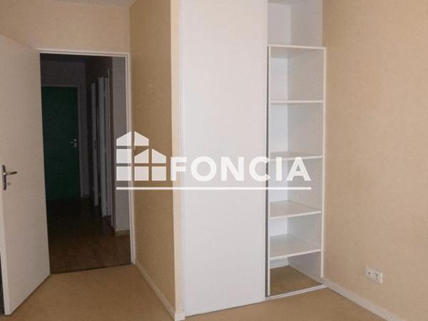 Location Appartement 3 pièces 60.57 m² - 15 RUE DU GAL DE GAULLE Guingamp 22200