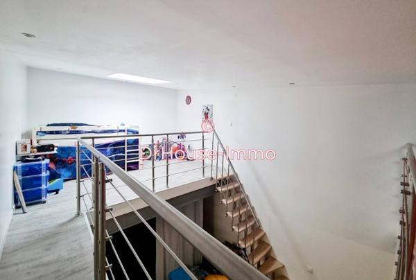 Immeuble à vendre 10 pièces de 205 m²