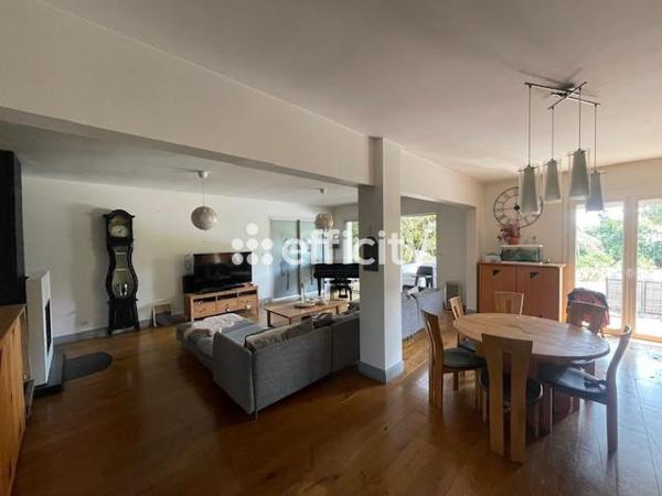 Maison 7 pièces - 186 m²