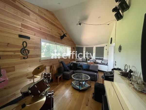 Maison 7 pièces - 186 m²