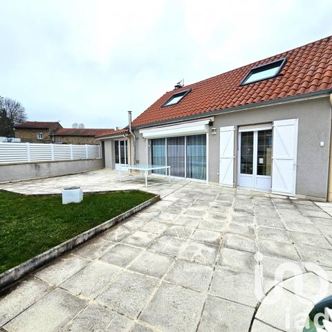 Maison 5 pièces de 125 m² à Les Villettes (43600)