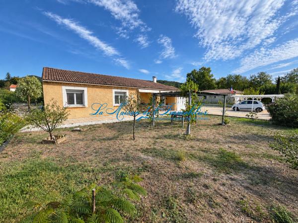 Robiac maison de type F4 avec garage sur 907m2 de terrain accès camping car facile
