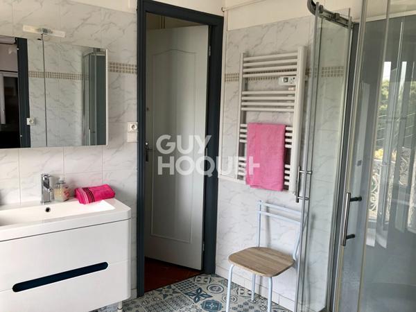 CARCASSONNE Palais - Maison de caractère 256 m² - 6 chambres, garage, dépendances, jardin.