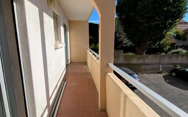 Appartement à louer    2 pièces •  Mèze