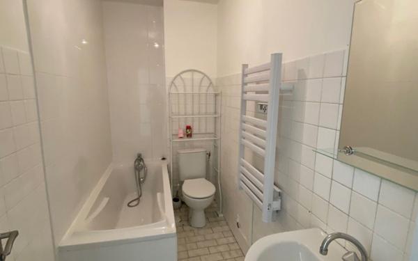 Appartement à louer    2 pièces •  Mèze