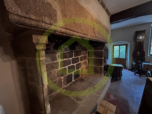 Maison à AUBUSSON (23200)