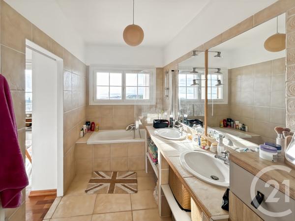 Maison à vendre  6 pièces - 145,55 m2 BANDOL - 83