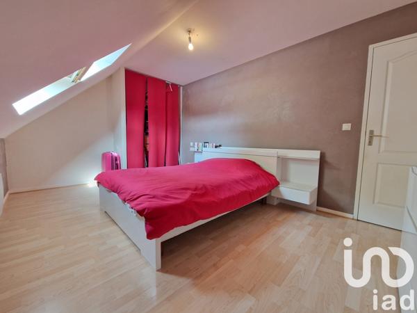 Maison 7 pièces de 140 m² à Villemandeur (45700)