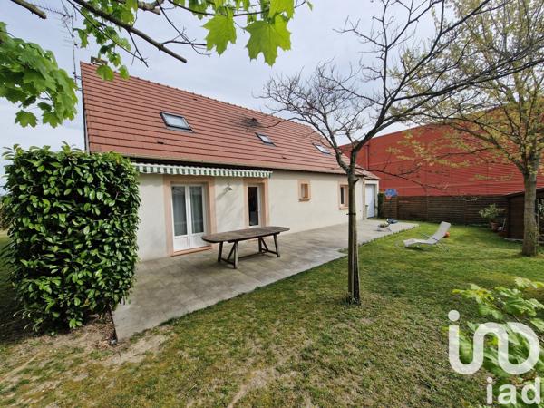 Maison 7 pièces de 140 m² à Villemandeur (45700)