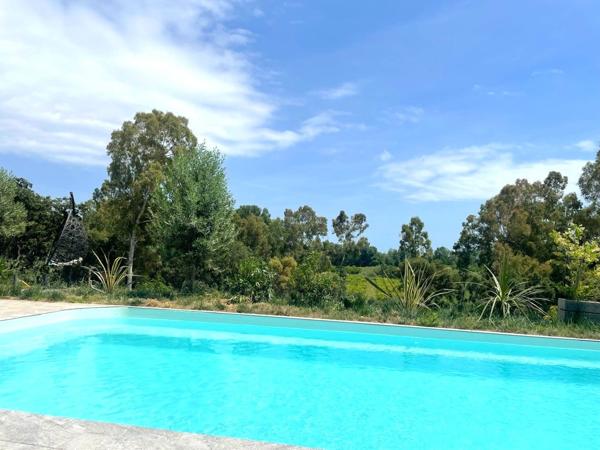 Villa récente 100m² avec piscine et grand jardin