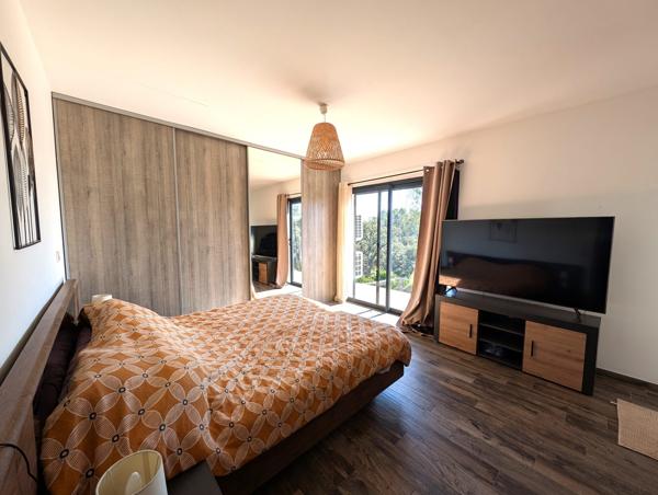 Villa récente 100m² avec piscine et grand jardin