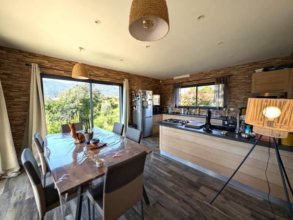 Villa récente 100m² avec piscine et grand jardin