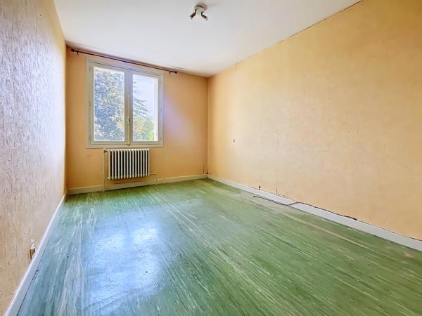 Appartement
         4 pièces
        - 96 m² Exclusivité 149 900 € *