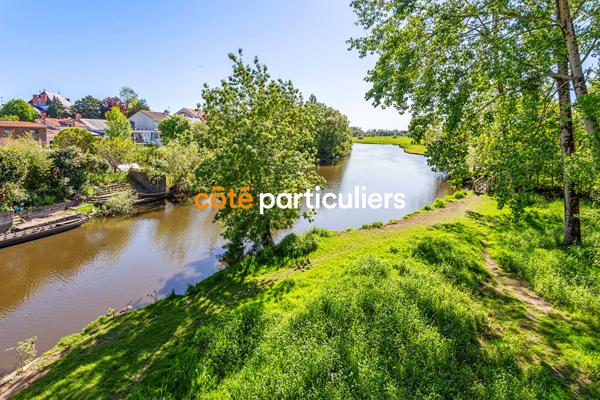 Vente Maison202,39 m² - 8 Pièces - port saint père (44710)