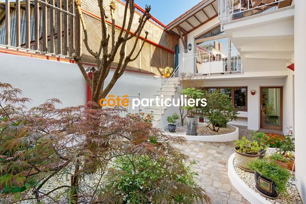 Vente Maison202,39 m² - 8 Pièces - port saint père (44710)