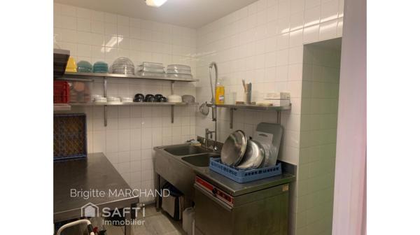 Vends Fonds de Commerce Bar/Restaurant/Épicerie