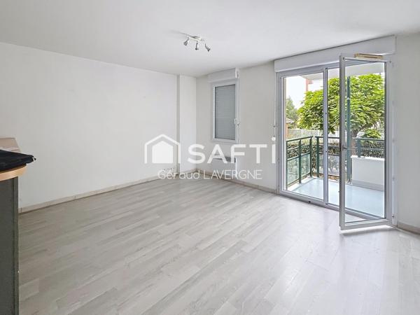 T3 avec balcon, piscine et 2 parkings