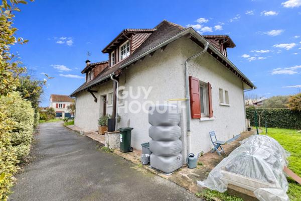Maison de caractère 175 m² avec garage proche centre ville d'ORTHEZ