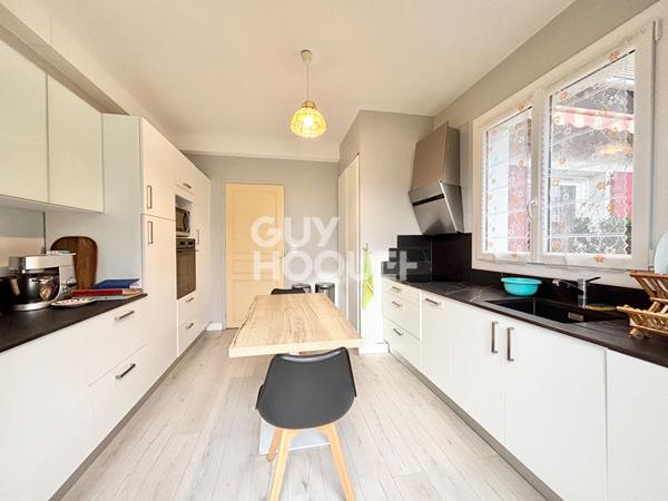 Maison de caractère 175 m² avec garage proche centre ville d'ORTHEZ