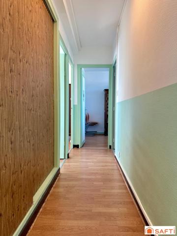 Appartement rénové avec 3 chambres